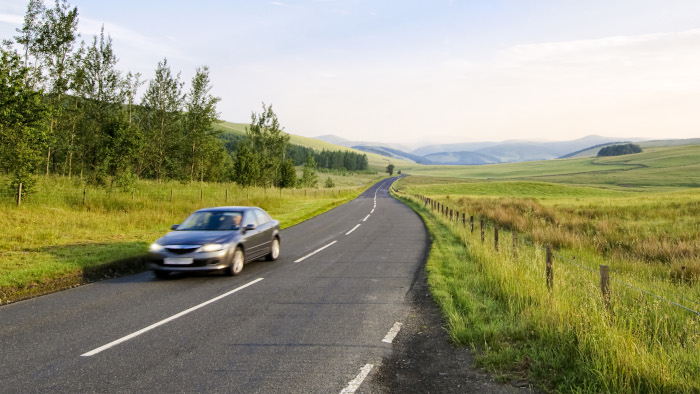 bil p&aring; v&auml;gen