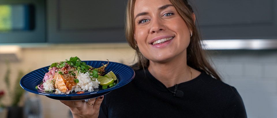 Asiatisk lax med kokosris och bakad spetsk&aring;l med Philips Airfryer